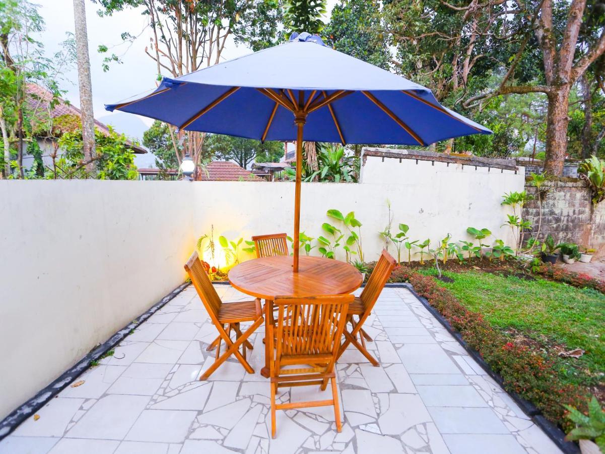 Oyo 93136 Hotel Santo Djaya 2 Bogor Luaran gambar