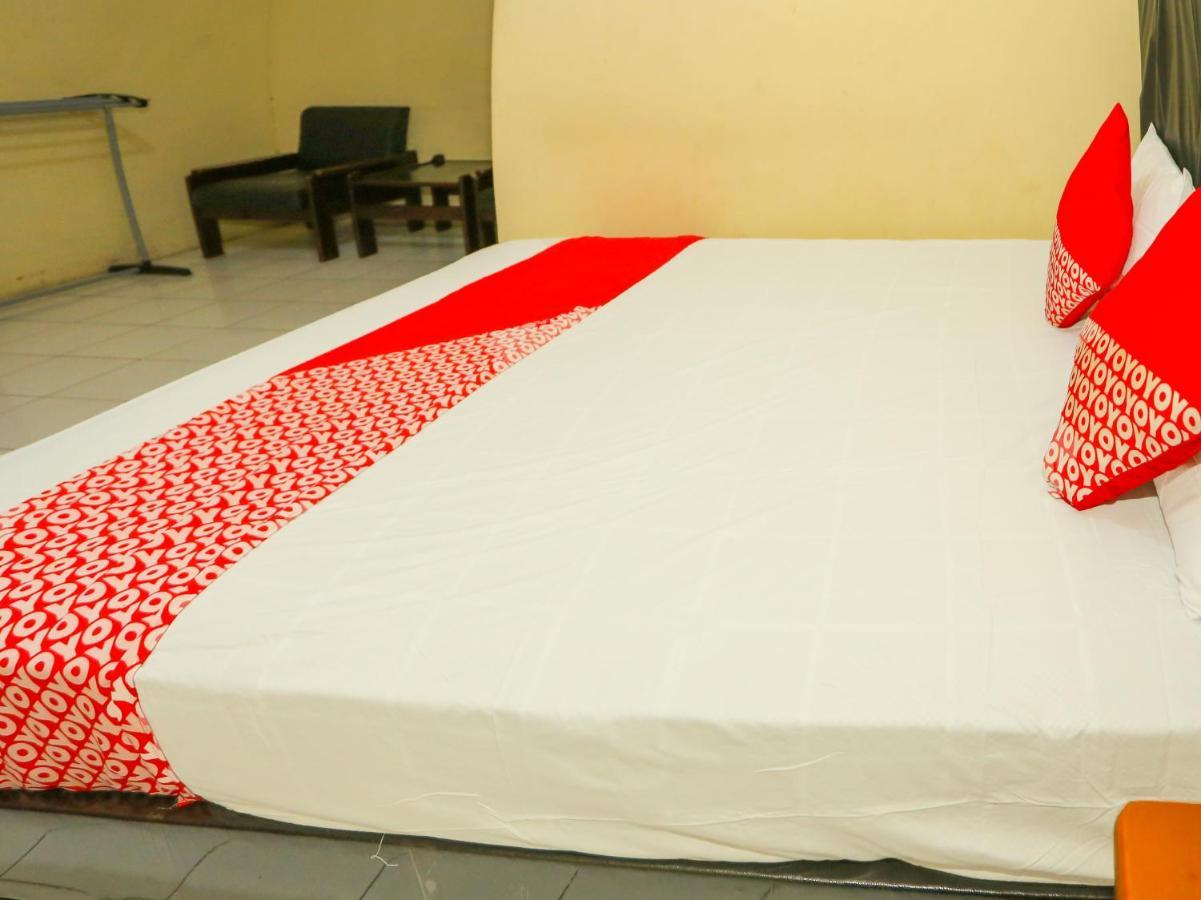 Oyo 93136 Hotel Santo Djaya 2 Bogor Luaran gambar