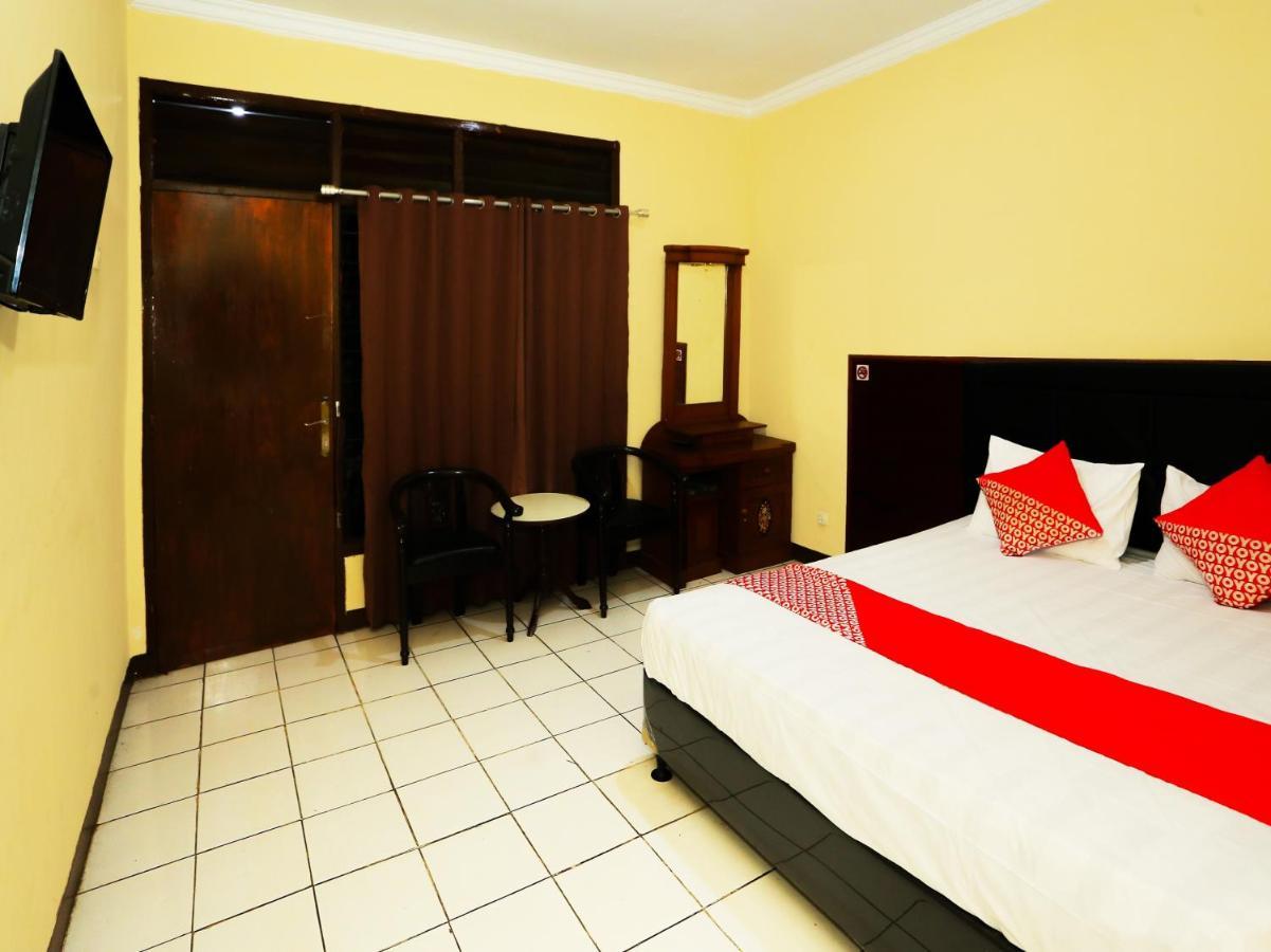 Oyo 93136 Hotel Santo Djaya 2 Bogor Luaran gambar